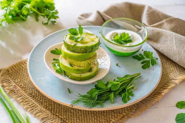 Кабачки на сковороде